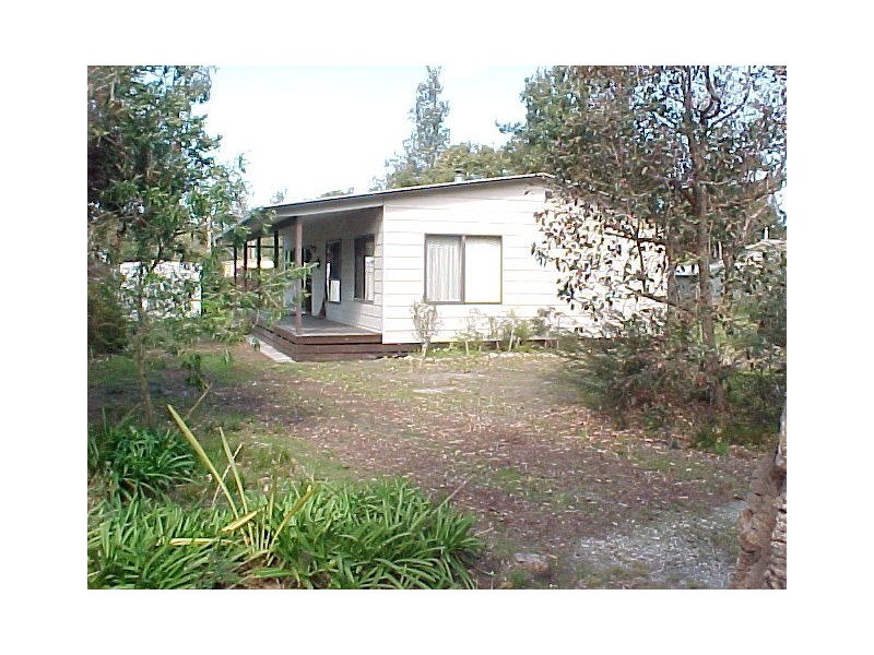 84-86 Campbell Street, Loch Sport VIC 3851