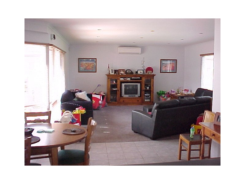 305 National Park Road, Loch Sport VIC 3851