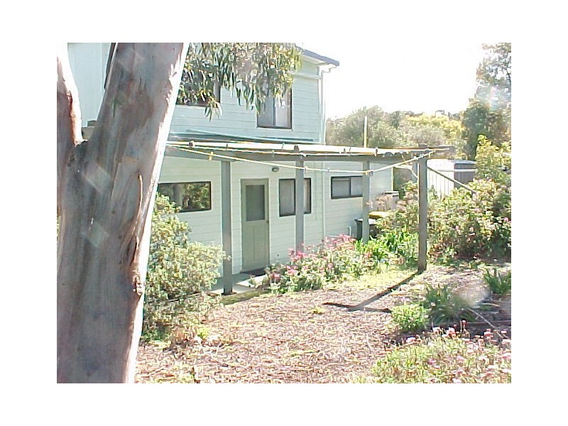8 Toorak Avenue, Loch Sport VIC 3851