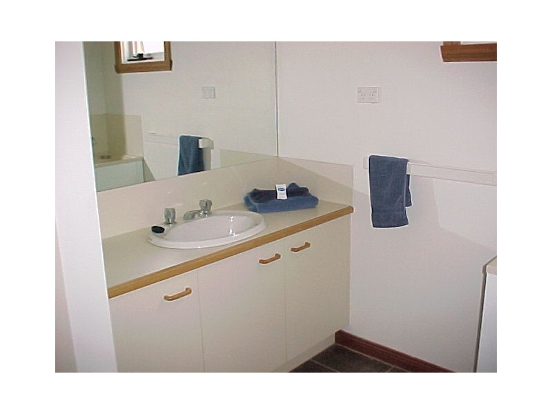 1,2,3,4/4-8 victoria Street, Loch Sport VIC 3851