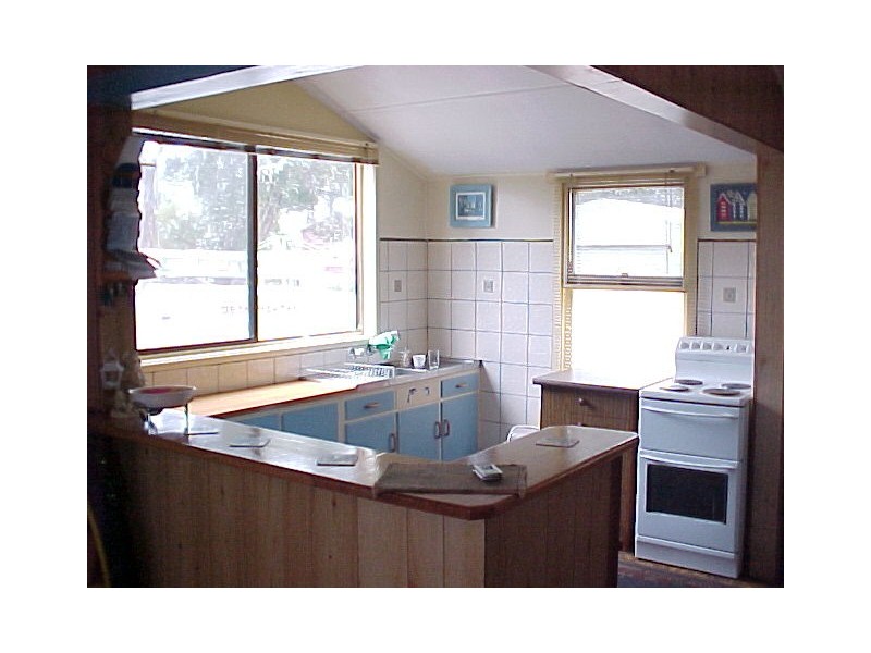 26 Wattle Grove, Loch Sport VIC 3851