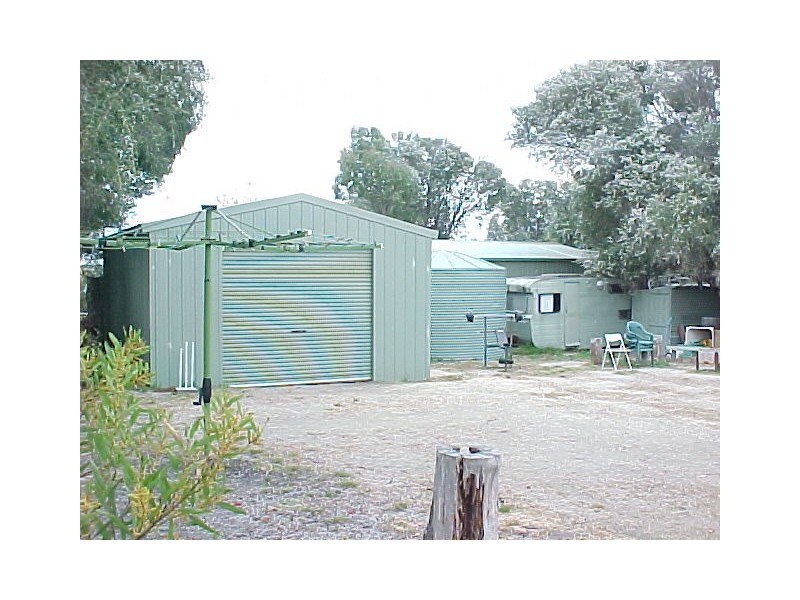 26 Wattle Grove, Loch Sport VIC 3851