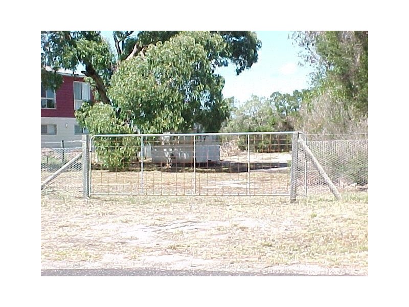 16 Sanctuary Road, Loch Sport VIC 3851