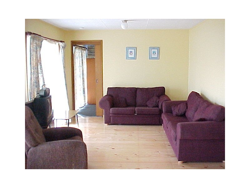 60 Goodlett Avenue, Loch Sport VIC 3851