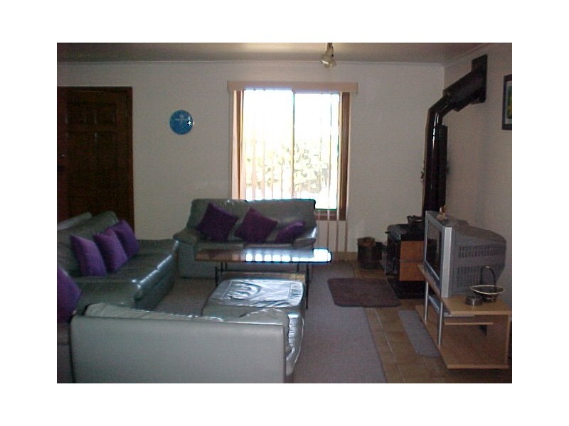 15 Wattle Grove, Loch Sport VIC 3851