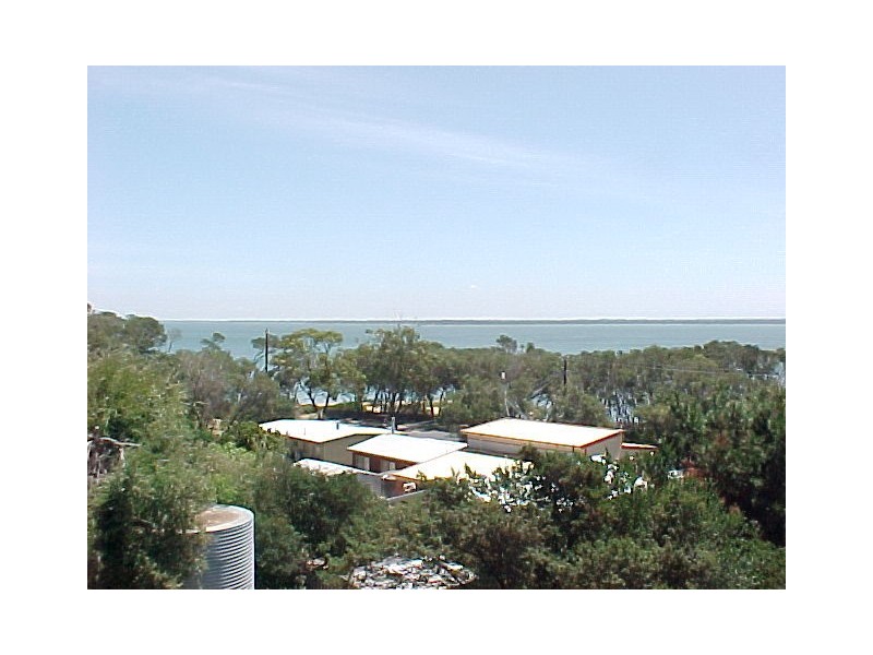 15 Wattle Grove, Loch Sport VIC 3851