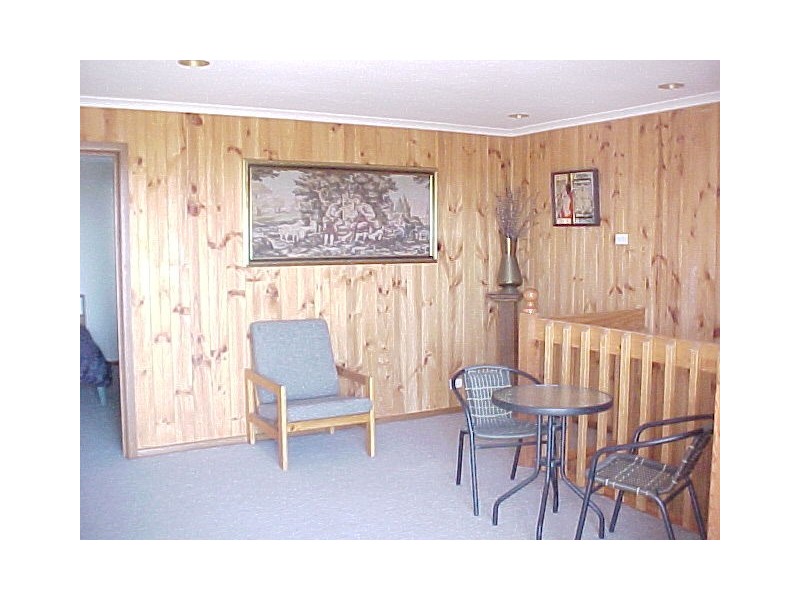 15 Wattle Grove, Loch Sport VIC 3851