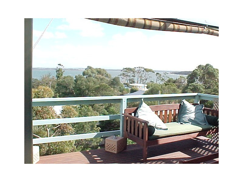 19 Pelican Street, Loch Sport VIC 3851