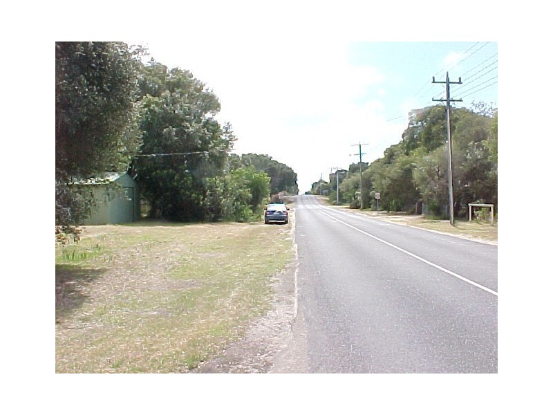 2 Cove Street, Loch Sport VIC 3851