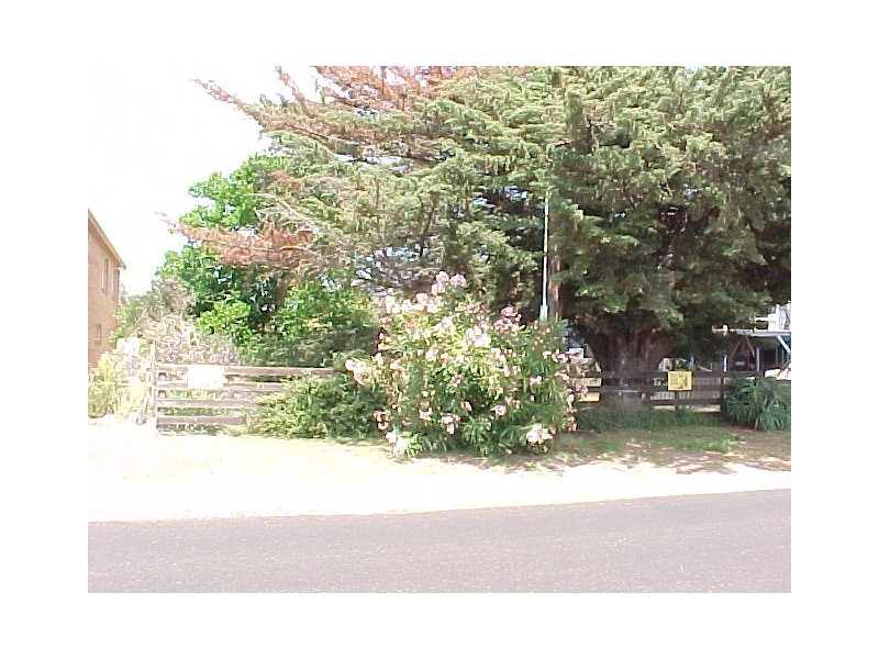 88 Lake Street, Loch Sport VIC 3851