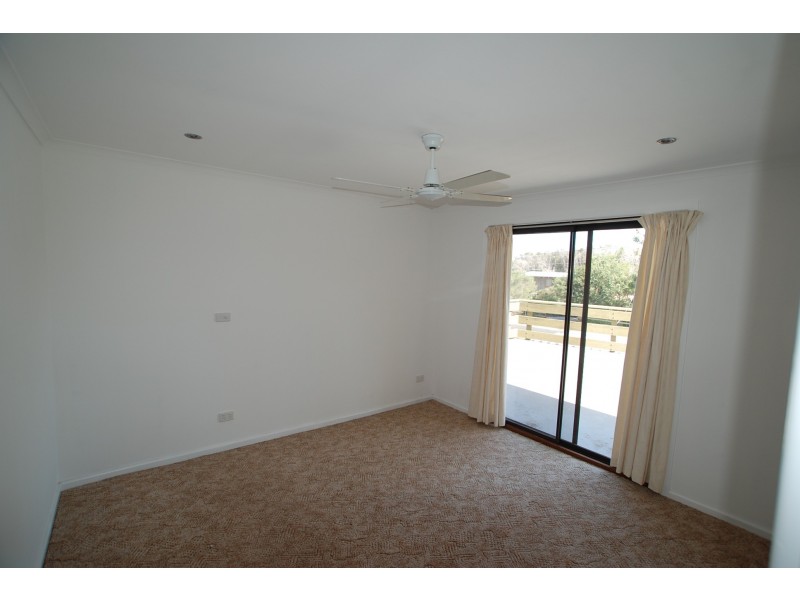 41 Seagull Drive, Loch Sport VIC 3851