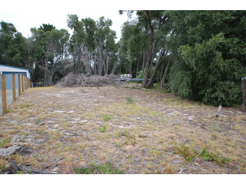 31 Cove Street, Loch Sport VIC 3851