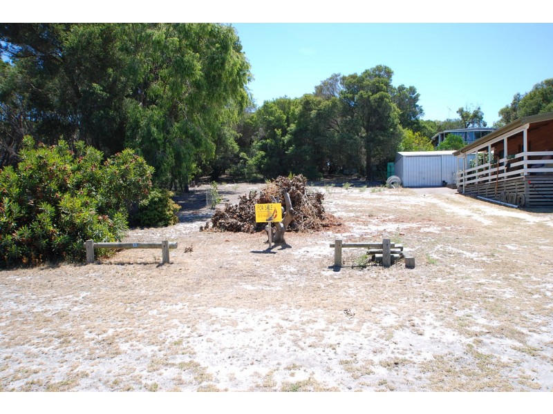 13 Kangaroo Street, Loch Sport VIC 3851