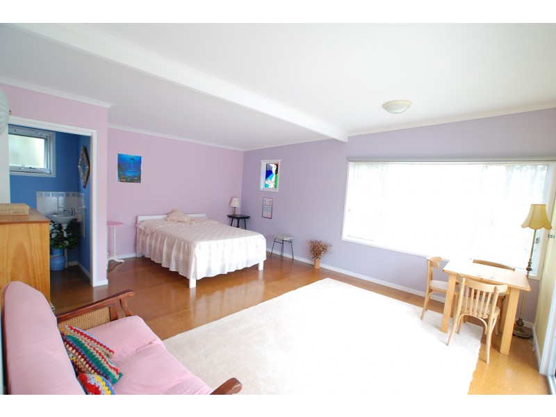 42 Bernadette Avenue, Loch Sport VIC 3851