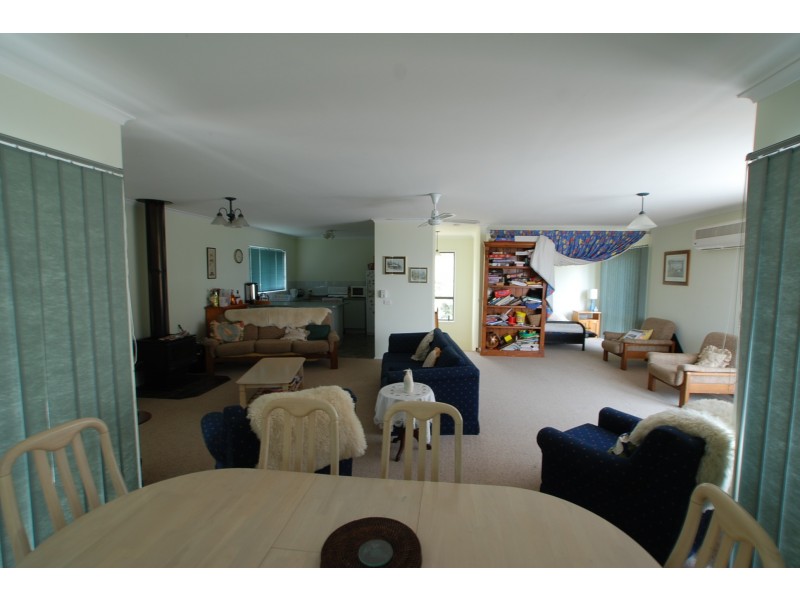 29 Cove Street, Loch Sport VIC 3851