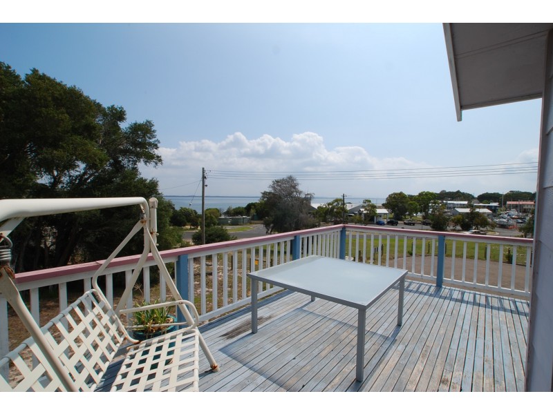 29 Cove Street, Loch Sport VIC 3851