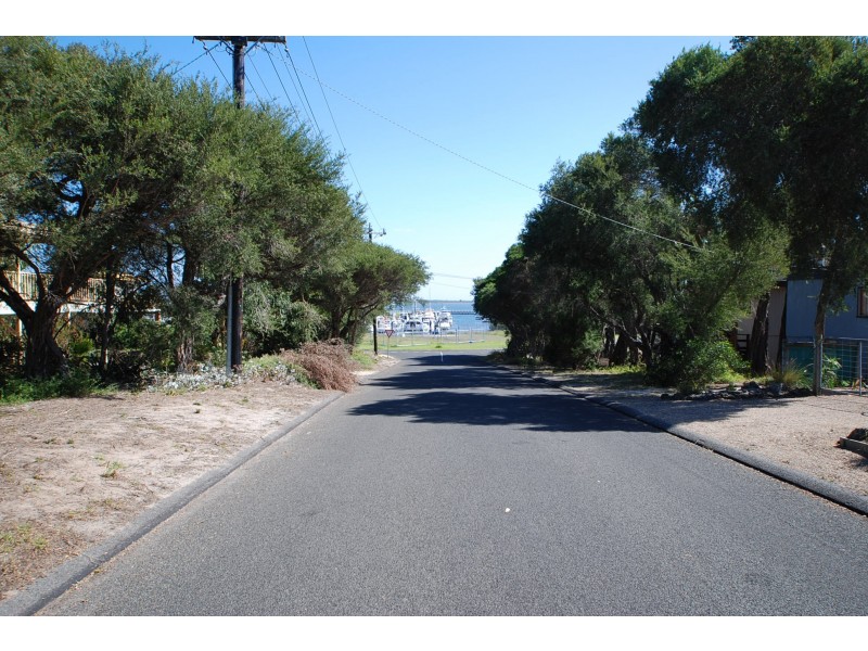 7 Marina Drive, Loch Sport VIC 3851