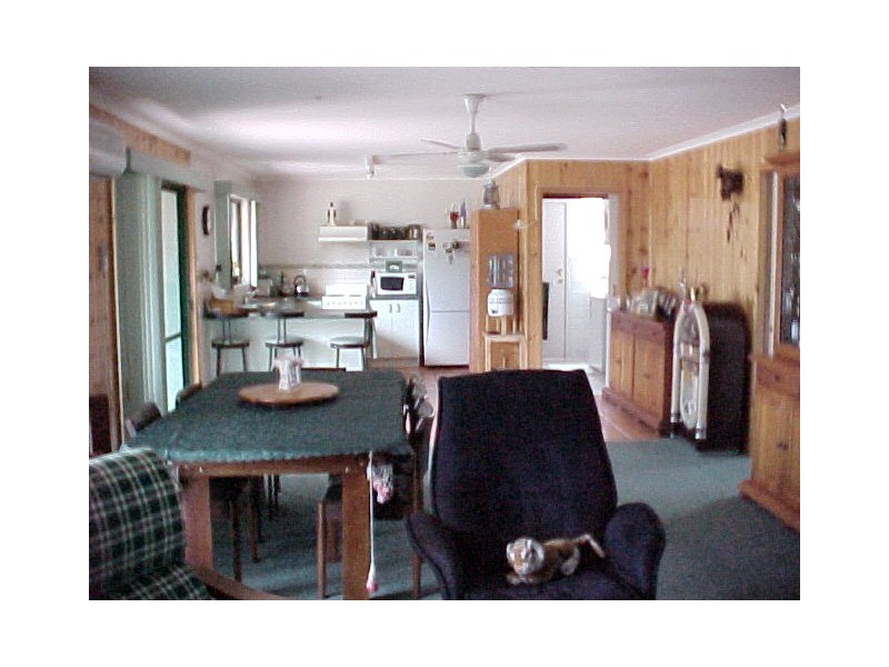 10 Bluff  Drive, Loch Sport VIC 3851