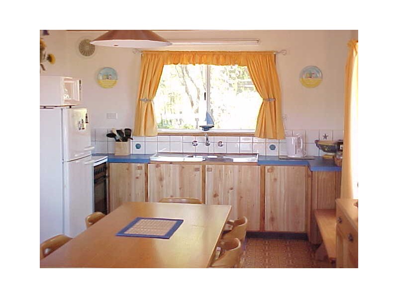 20 Basin Boulevarde, Loch Sport VIC 3851