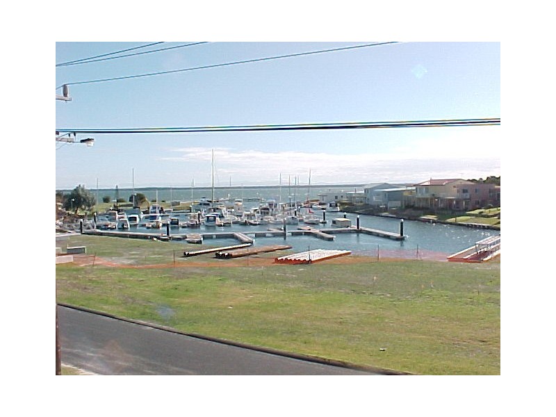 20 Basin Boulevarde, Loch Sport VIC 3851