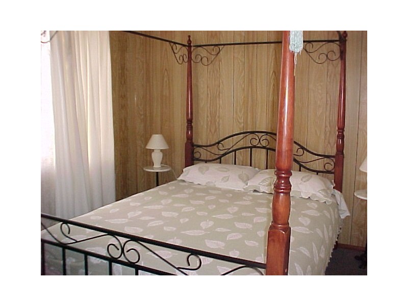 20 Basin Boulevarde, Loch Sport VIC 3851