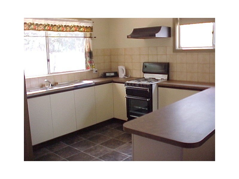 102 Campbell Street, Loch Sport VIC 3851