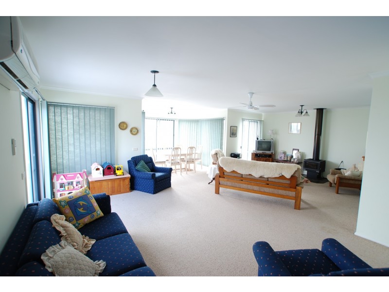 29 Cove Street, Loch Sport VIC 3851