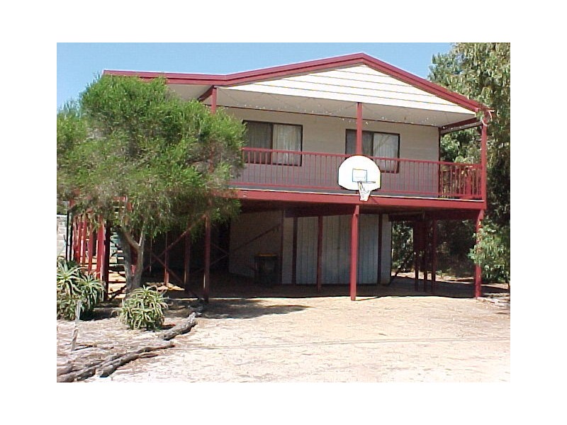 5 Leon Street, Loch Sport VIC 3851