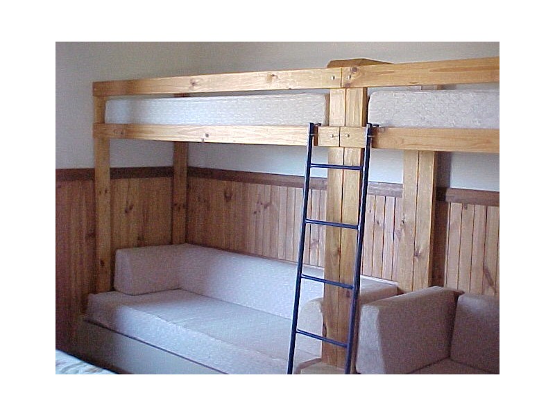 5 Leon Street, Loch Sport VIC 3851