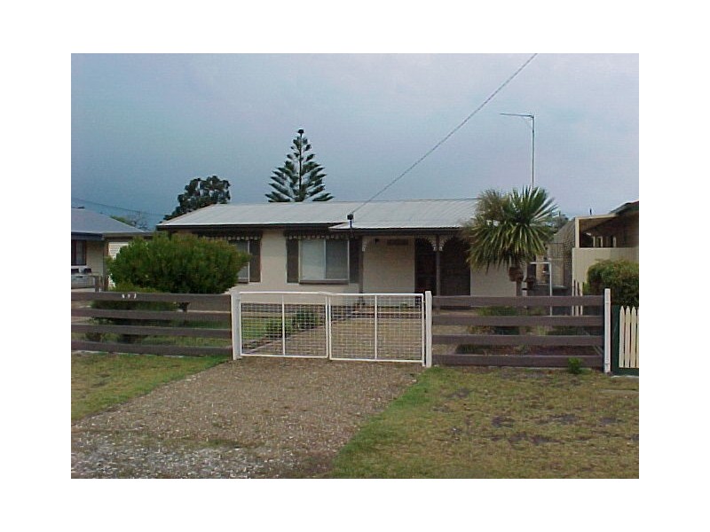 126 National Park Road, Loch Sport VIC 3851