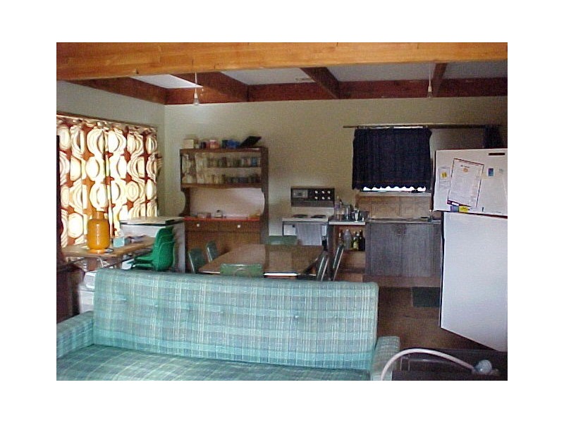 316-318 National Park Road, Loch Sport VIC 3851