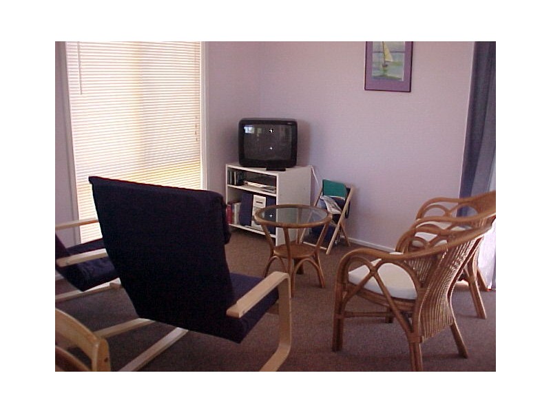 27 Robin Street, Loch Sport VIC 3851