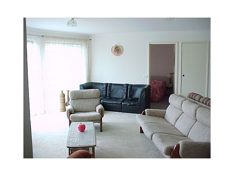 27 Seagull Drive, Loch Sport VIC 3851