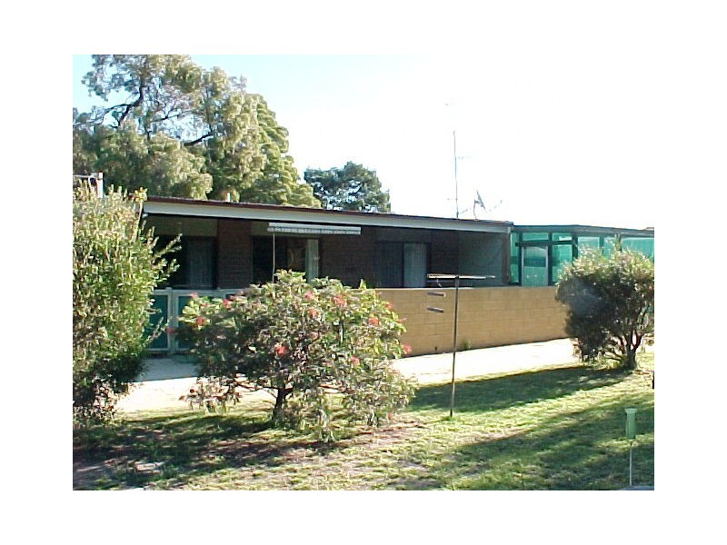 142-144 Wallaby Street, Loch Sport VIC 3851