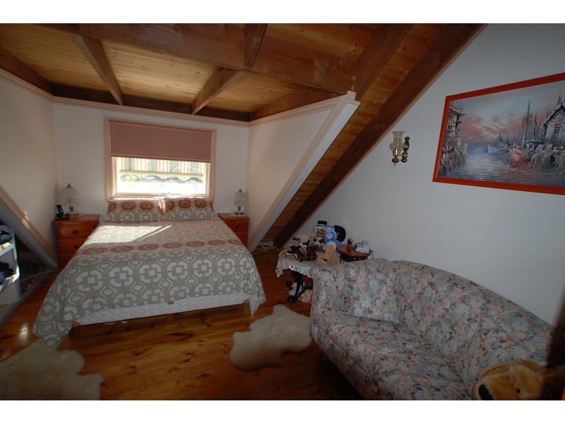 100-102 Sanctuary Road, Loch Sport VIC 3851