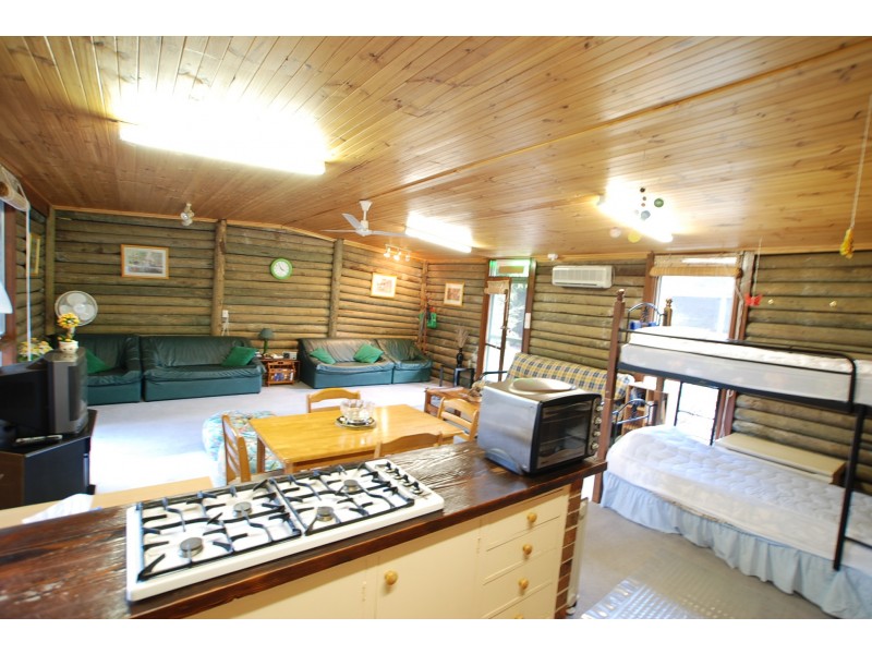 23 Geofrey Avenue, Loch Sport VIC 3851