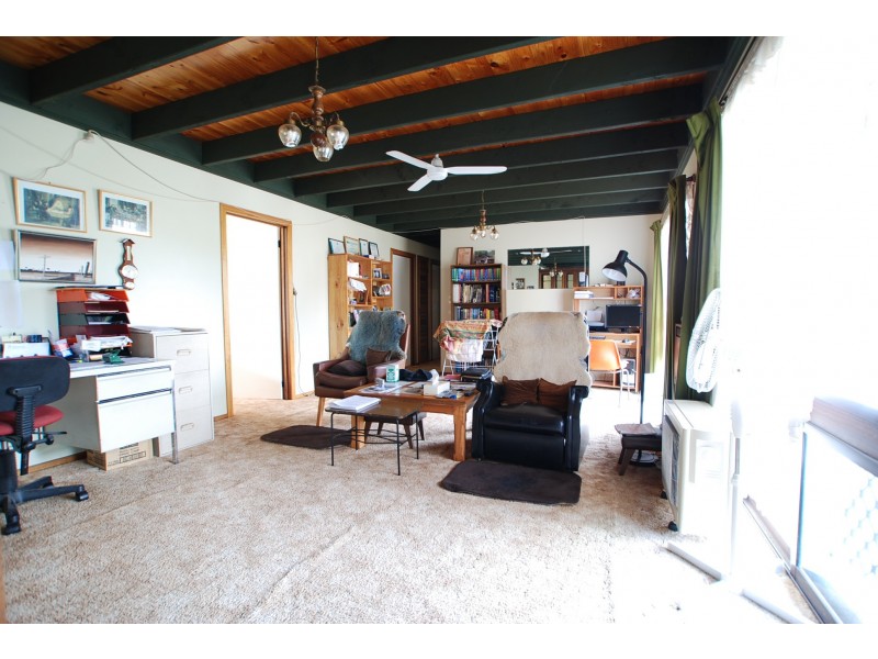 62-64 National Park Road, Loch Sport VIC 3851