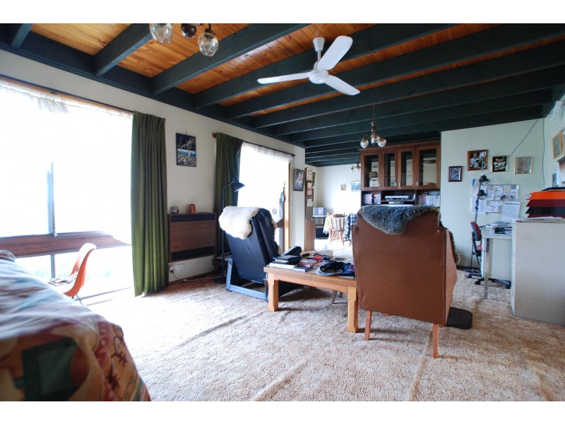 62-64 National Park Road, Loch Sport VIC 3851
