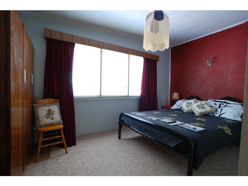 328 National Park Road, Loch Sport VIC 3851