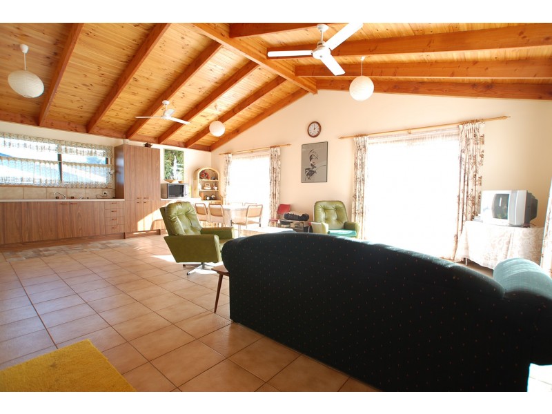 7 Wendy Street, Loch Sport VIC 3851