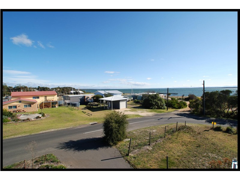 34 Marina Drive, Loch Sport VIC 3851