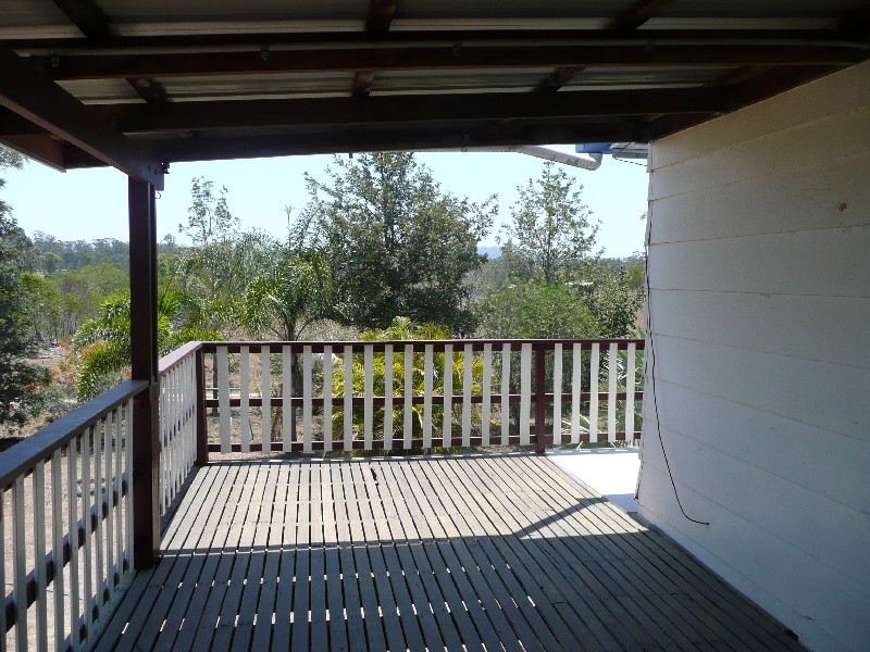 Paterson QLD 4570