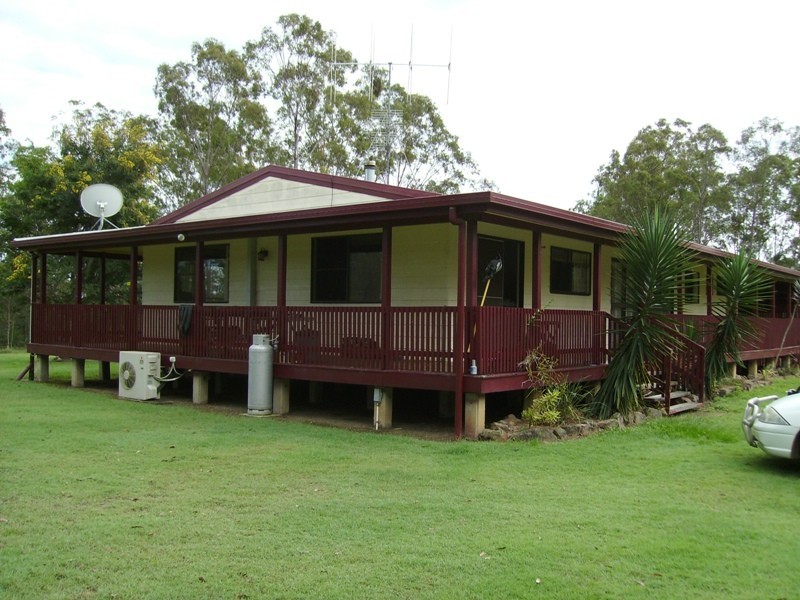 Paterson QLD 4570