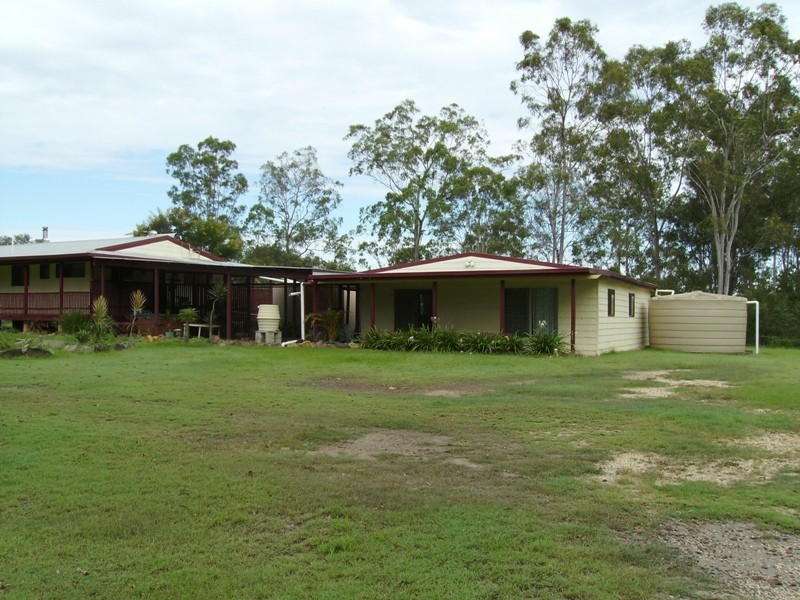 Paterson QLD 4570