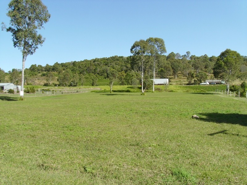 Glenwood QLD 4570