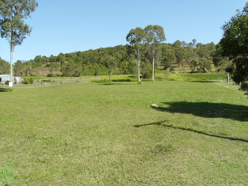 Glenwood QLD 4570