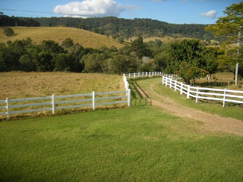 Goomboorian QLD 4570