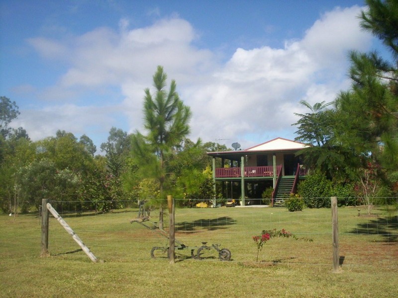 Pioneers Rest QLD 4650