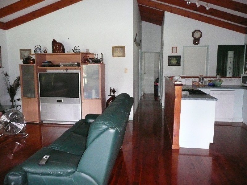 Pioneers Rest QLD 4650