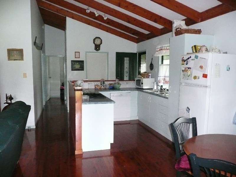 Pioneers Rest QLD 4650